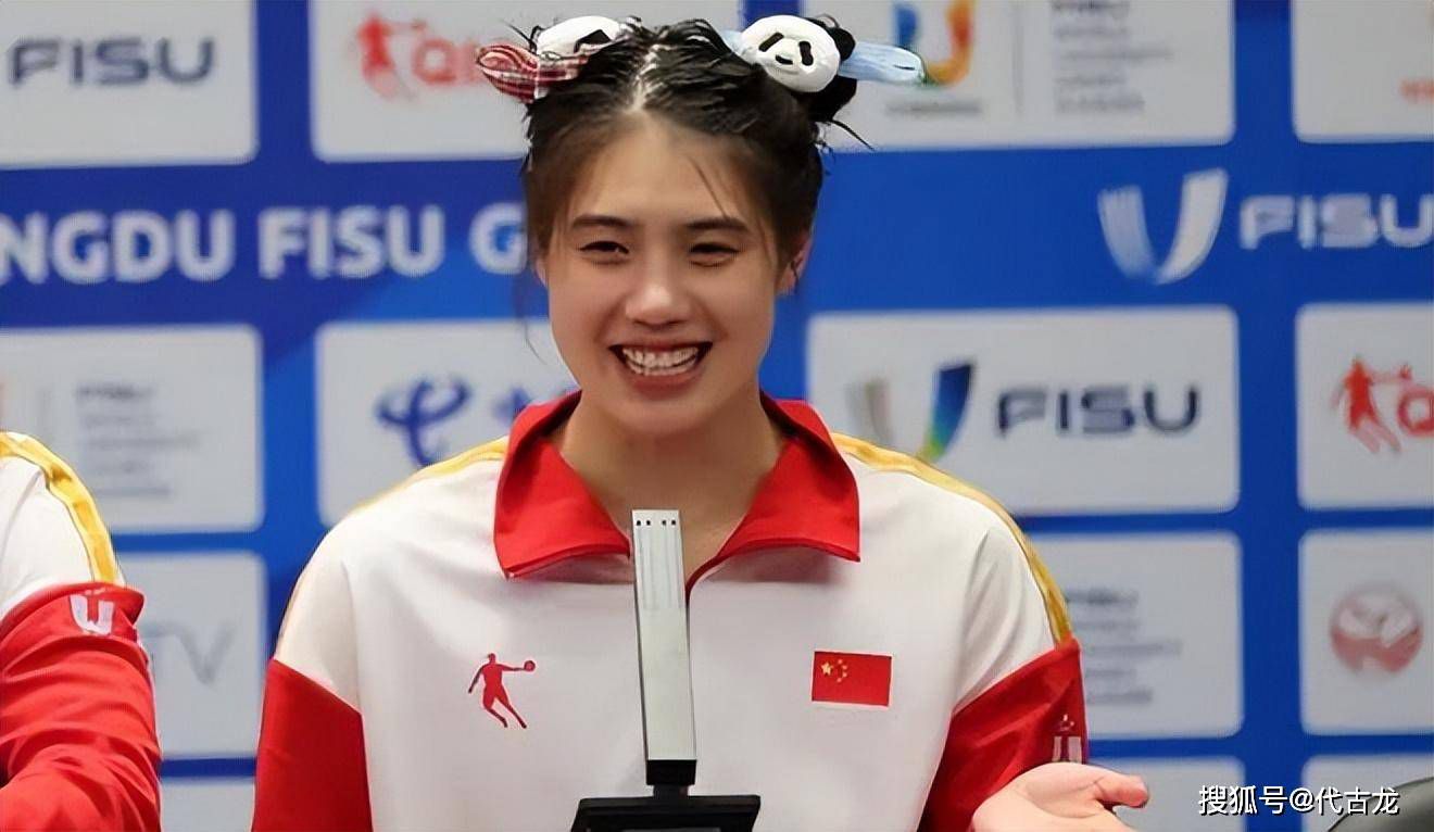 葡萄牙国家队主帅马丁内斯称赞了达洛特，并称他为曼联最重要的球员之一。